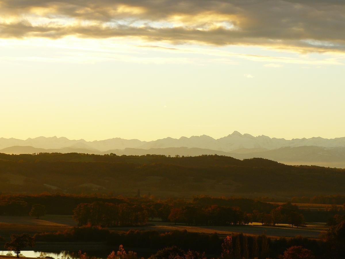 Gite Au Bouzigues Monlaur-Bernet ภายนอก รูปภาพ